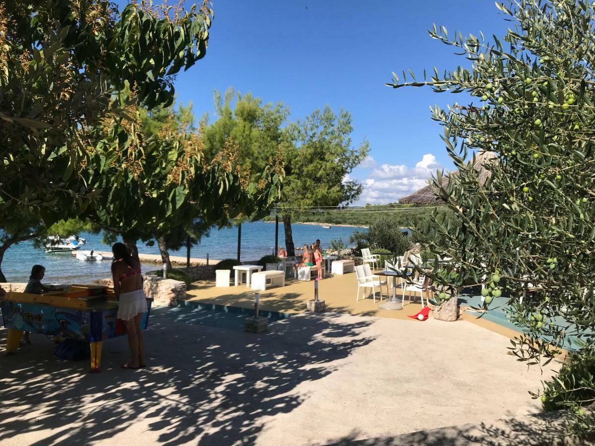 Villa Pina Appartment Chantos Tisno Exterior foto